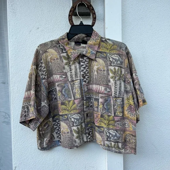 Vintage 1995 Men's Patagonia Hawaii Cropped Button Up Shirt (Medium) - Picture 1 of 5